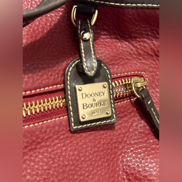 Dooney And Bourke Brown Pebbled Leather Sara Purse Handbag - Picture 12 of 16